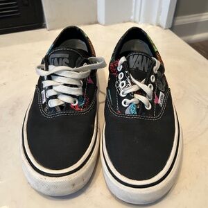 Women’s Vans Size 8
